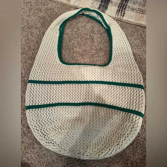 Lululemon Cotton Crochet Shoulder Bag 7L & Lululemon Classic Lemon Ball Cap - Picture 3 of 7